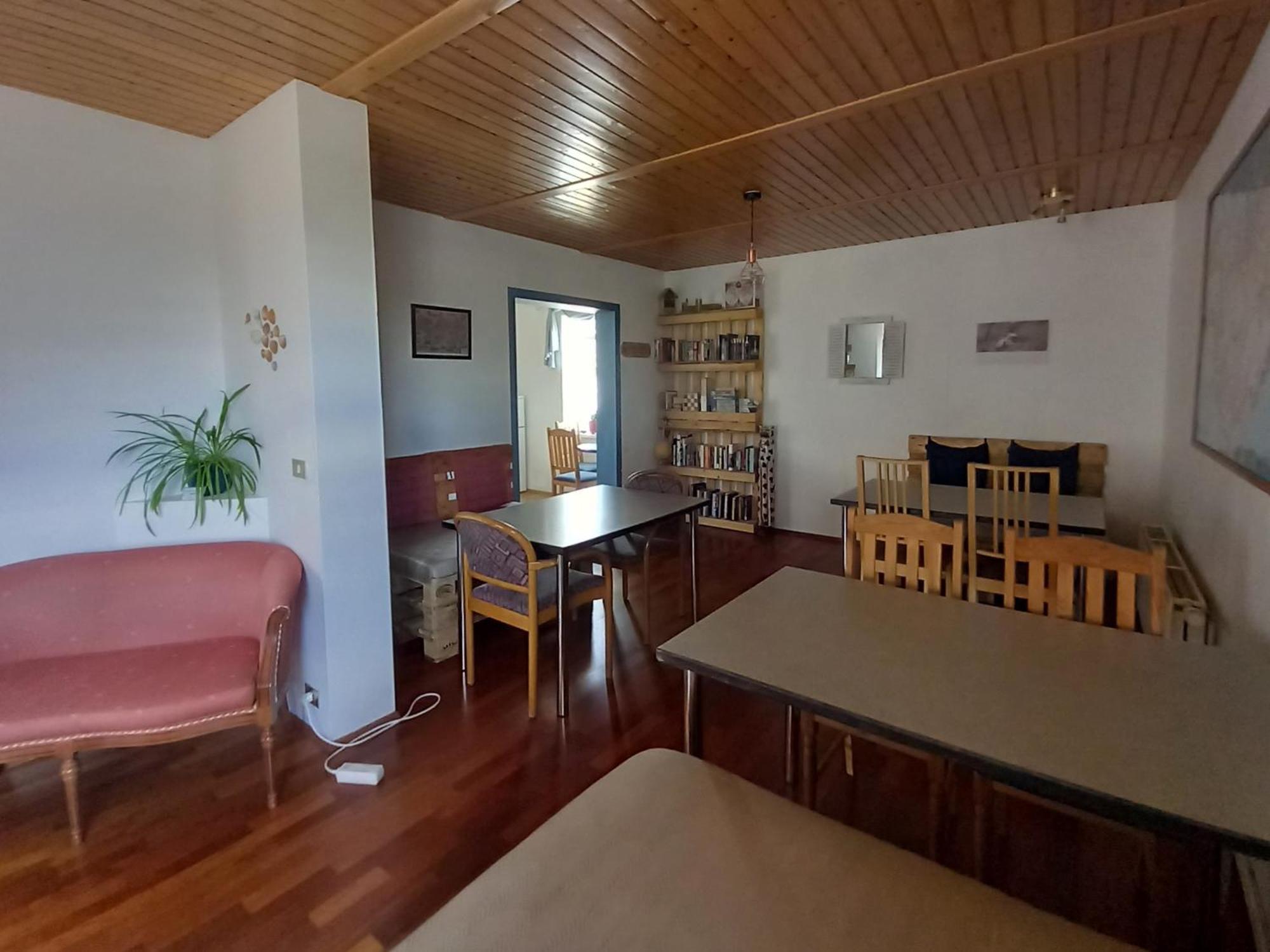 Husavik Green Hostel Esterno foto